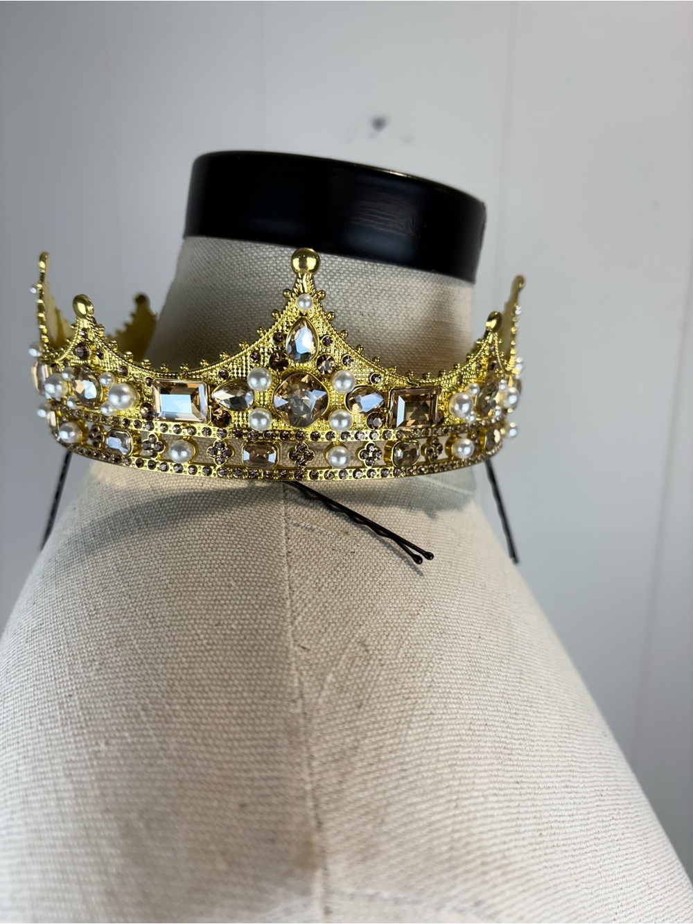 Costume Crown - Picture 4 of 5